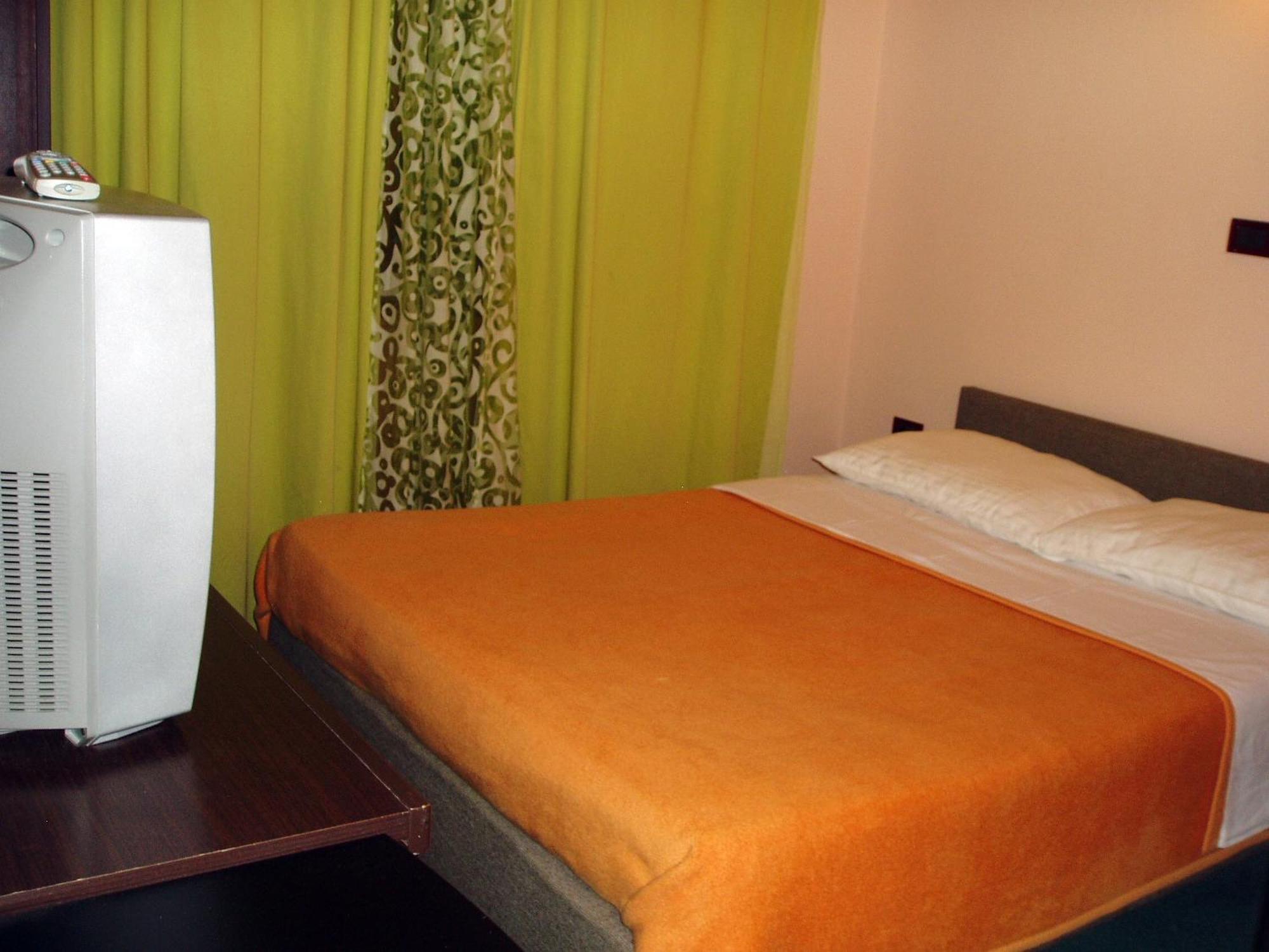 Hotel Zephyr - Plovanija Buje Ruang foto
