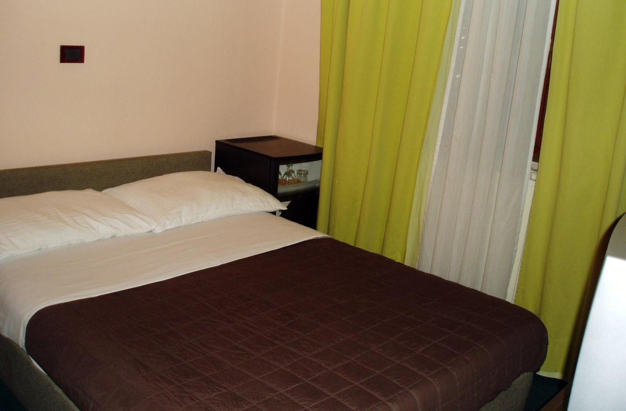 Hotel Zephyr - Plovanija Buje Ruang foto